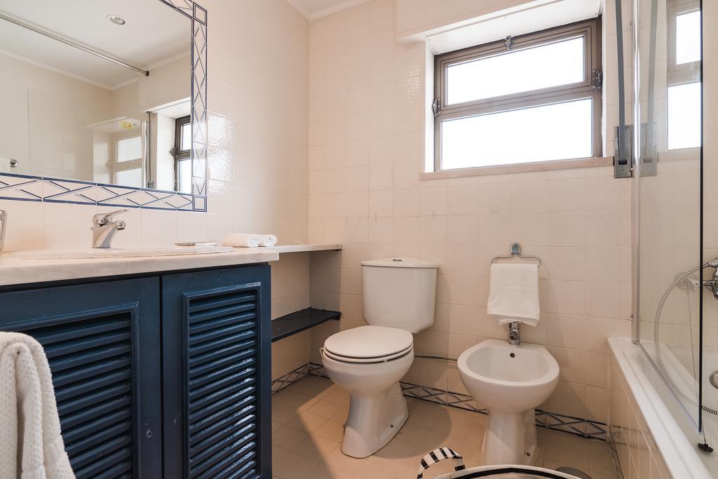 Chique And Spacious Flat In كاسكايس الغرفة الصورة
